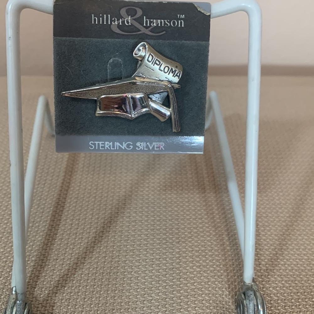 Hilliard & Hanson Unisex Graduation Sterling Silver Mortarboard and Diploma Pin - Picture 2 of 8